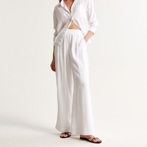 Crinkle Textured Pull-On Pant